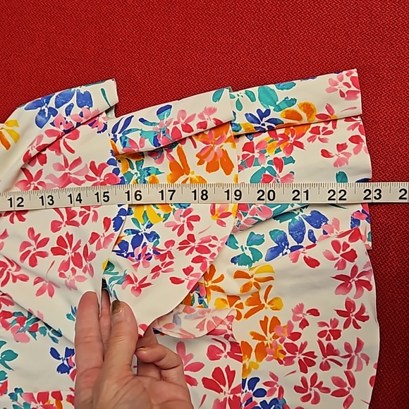 Real Bodies Real solutions by Island Escape swim top Sz16 floral adj. straps EUC - Picture 6 of 9